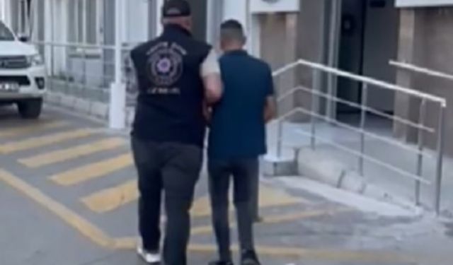 Biri kırmızı bültenle aranan 2 cinayet firarisi İzmir’de yakalandı