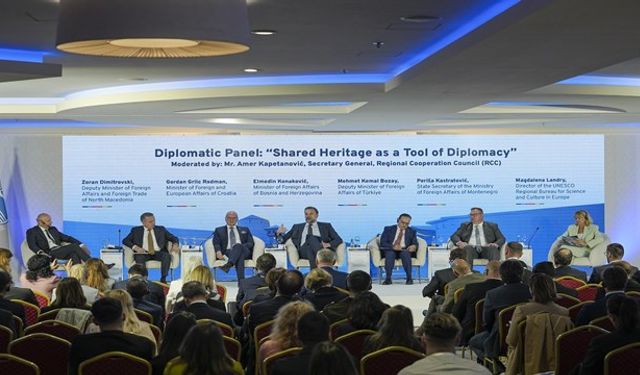 Mostar’da Geleceğe Köprü: Uluslararası Diyalog Konferansı Umut ve Birlik Mesajı Verdi