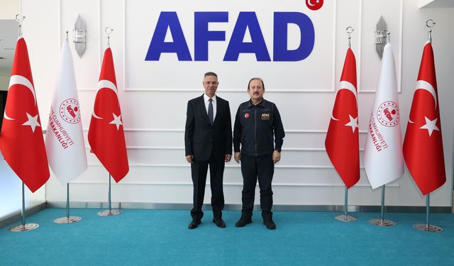 Türkiye'den Filistin'e 102 ton yardım malzemesi ulaştırıldı