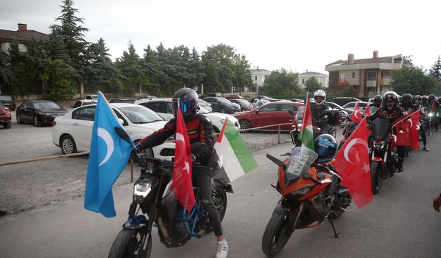 Kayseri'de motosiklet grubu Gazze'ye destek için sokaklarda tur attı