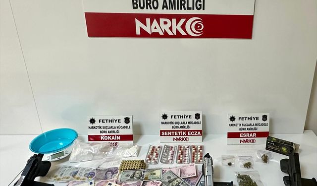 Fethiye'de iklimlendirme sistemiyle uyuşturucu üreten 5 kişi tutuklandı