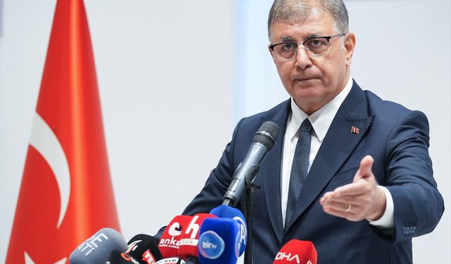 İzmir Büyükşehir Belediyesinde Skandal:1000'den fazla işçinin işten çıkarılması kararlaştırıldı