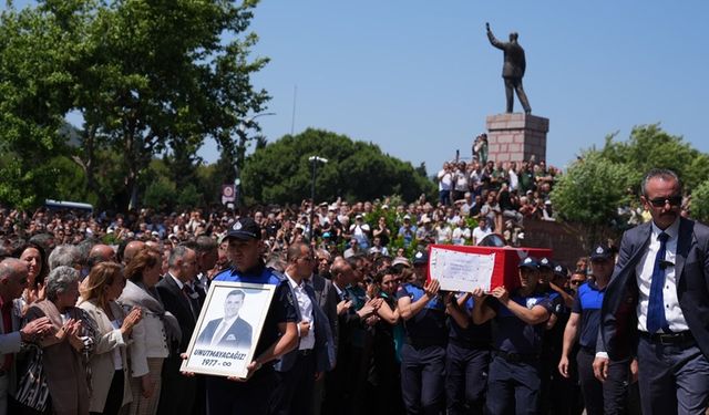 Manisa Büyükşehir Belediye Başkanı Ferdi Zeyrek, son yolculuğuna uğurlandı