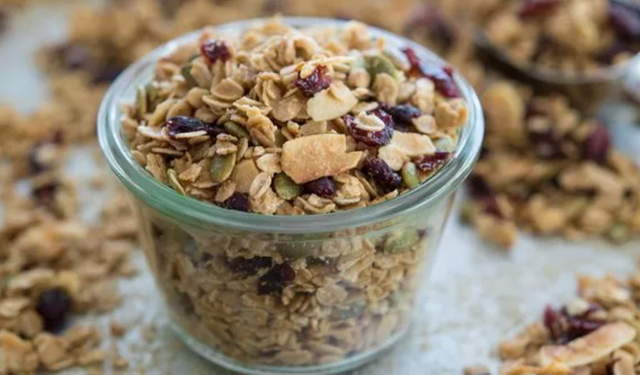 Evde Granola Yapmanın En Kolay Yolu