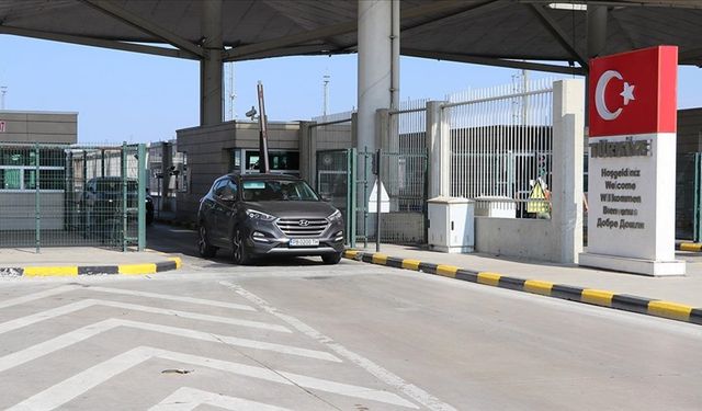 Gurbetçilerin izinlerini geçirmek için Türkiye'ye gelişleri devam ediyor