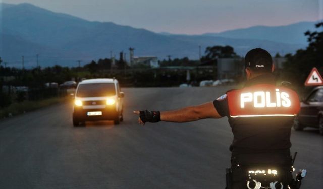 Erzincan’da aranması bulunan 17 şahıs yakalandı