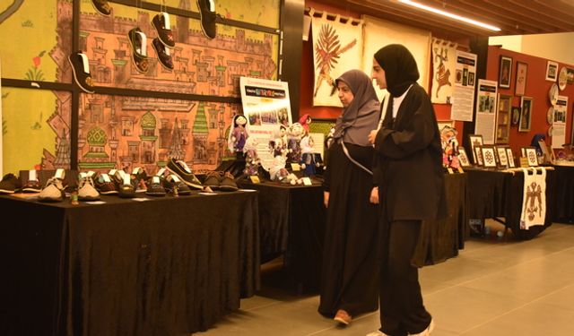 Van Kültür Yolu Festivali'nde geleneksel el sanatları tanıtılıyor