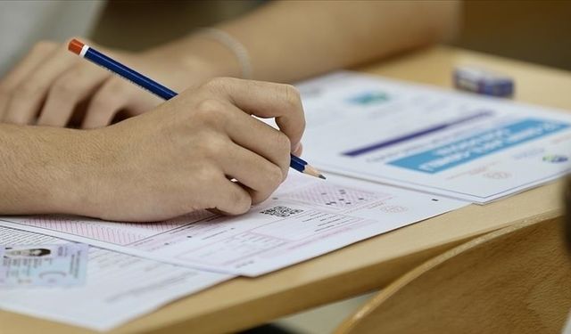 Üniversite adaylarına "sadece puana bakarak tercih yapmayın" uyarısı