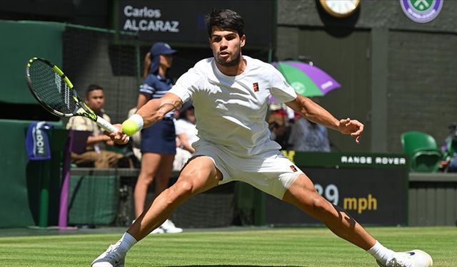 Carlos Alcaraz, Wimbledon'da finale yükseldi