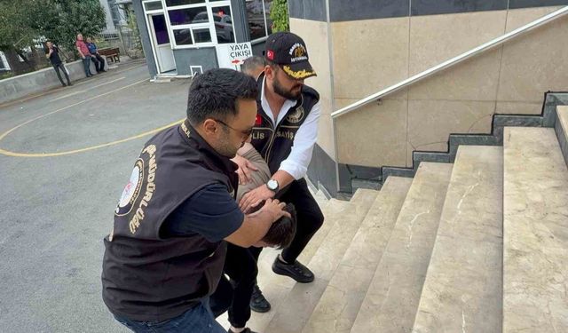 Ümraniye’de karısının boğazını keserek öldüren saldırgan emniyete getirildi