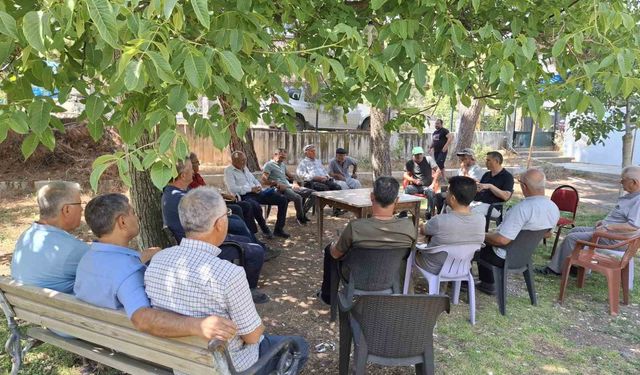 Uşak’ta yeni destekleme modeli ve kuraklık tedbirleri çiftçilere anlatıldı