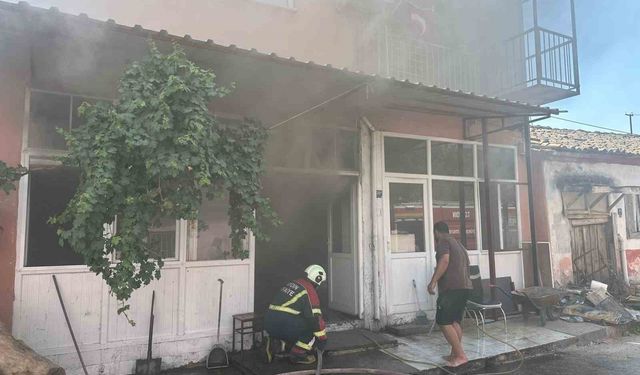 Nazilli’deki ekmek fırınında çıkan yangın panikletti