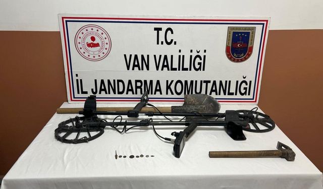 Van’da tarihi eser kaçakçılığı operasyonu: 4 gözaltı