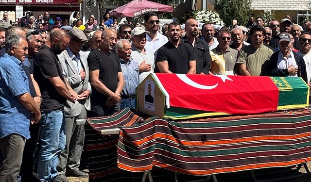 Dünya şampiyonu eski milli güreşçi Hüseyin İldem, Sivas'ta son yolculuğuna uğurlandı