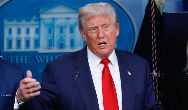 Trump, ABD Savunma Bakanlığının adını "Savaş Bakanlığı" olarak değiştirebileceğini söyledi