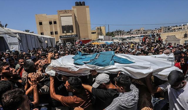 Reuters muhabiri Zink, kurumunun İsrail’in gazeteci katliamı karşısındaki tutumunu eleştirerek istifa etti