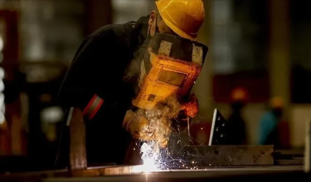 Ücretli çalışan sayısı yıllık bazda yüzde 2 arttı