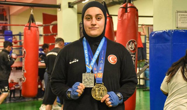 Milli boksör Şeyma Düztaş, dünya üçüncüsü oldu