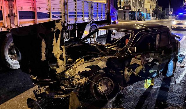 Antalya’da tırla çarpışan otomobil sürücüsünden acı haber geldi