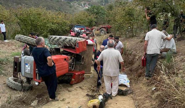 Devrilen traktörün altında kalan adam hayatını kaybetti
