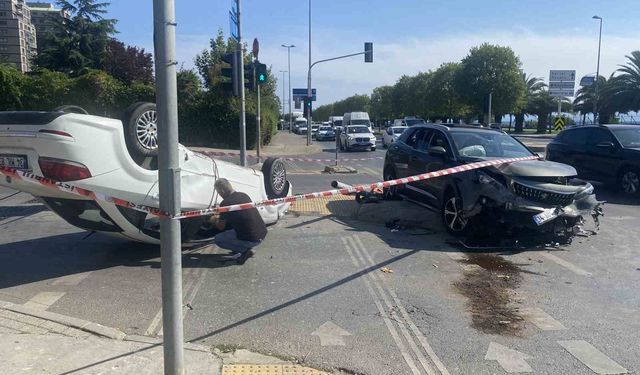 Kartal’da araç takla attı, 4 kişi yaralandı