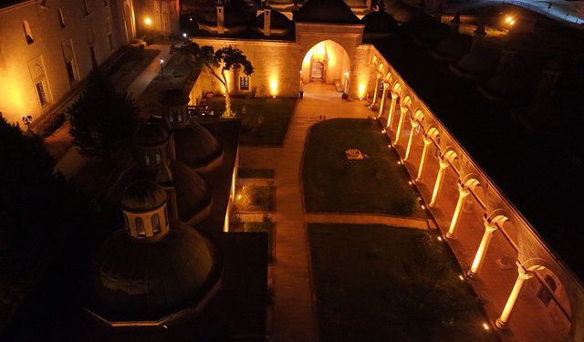 Edirne'deki Sağlık Müzesi gece müzeciliği konseptiyle yaklaşık 3 bin ziyaretçiyi ağırladı