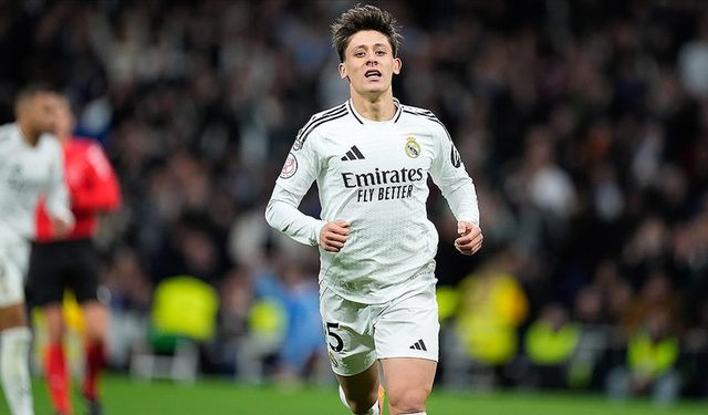 Arda Güler'in gol attığı maçta 10 kişi kalan Real Madrid, Real Sociedad'ı 2-1 yendi