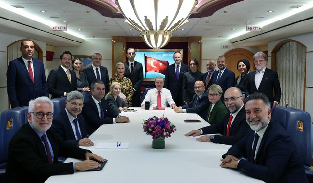 Cumhurbaşkanı Erdoğan, Trump görüşmesi hakkında konuştu: Atılan çamurlarla kirletilemeyecek kadar güzel bir ziyaretti