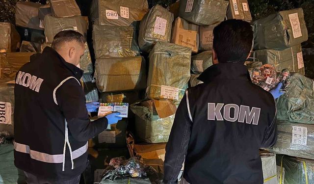 Ağrı’da 40 milyon liralık kaçak oyuncak ve kalem ele geçirildi