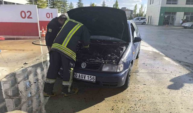 Karapınar’da otomobil yangını paniğe neden oldu