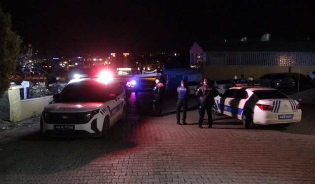 Malatya'da düğün salonunda silahlı kavga: 4 yaralı