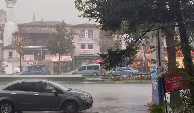 Bursa hasretle beklediği yağmura kavuştu