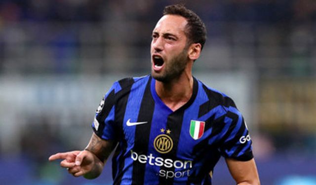 Hakan Çalhanoğlu'nun penaltı golüne rağmen Inter, Napoli'ye 3-1 mağlup oldu