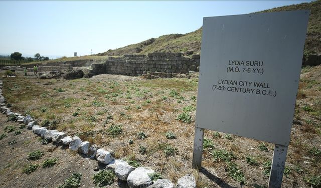Daskyleion'da Lidyalıların andezit ve kireç taşından yaptığı sur turizme katkı sağlayacak