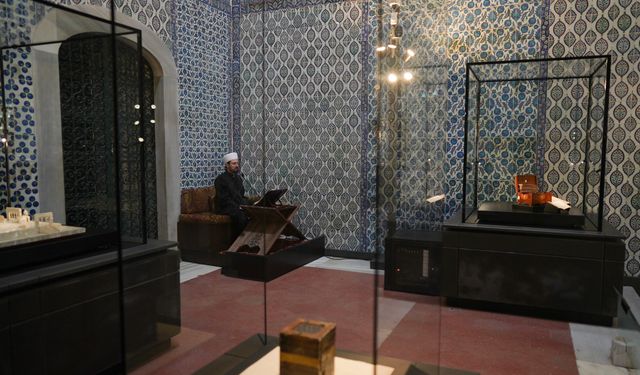 Topkapı Sarayı'nda Osmanlı'dan günümüze ulaşan "manevi nöbet" 5 asırdır sürüyor