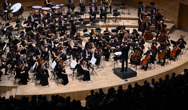 CSO ve İZDSO'dan kuruluş yıl dönümü ortak konseri