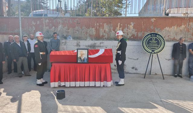 94 yaşında hayatını kaybeden Kore gazisi toprağa verildi