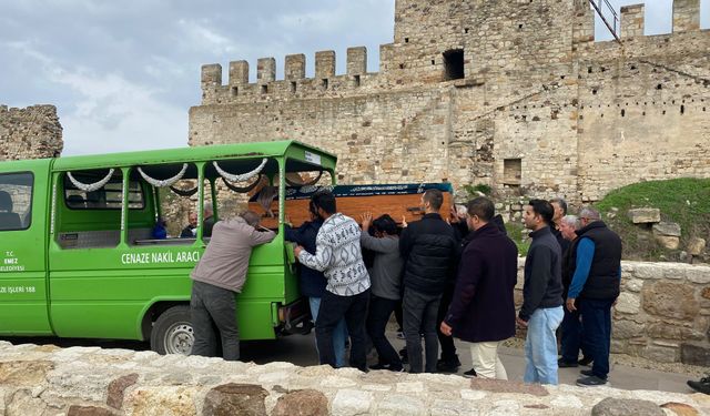 Enez'deki cinayet sonrası her iki kişi de toprağa verildi