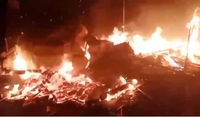 Kırklar Dağı Mescidi çıkan yangında kül oldu