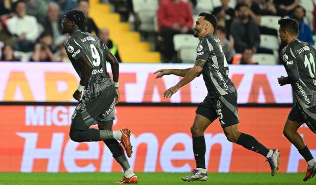Beşiktaş, Antalyaspor deplasmanında 3 golle kazandı