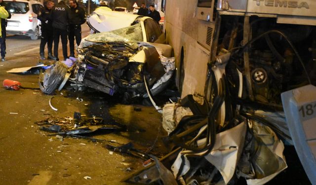 Malatya'da zincirleme trafik kazasında 2 kişi öldü, 3 kişi yaralandı