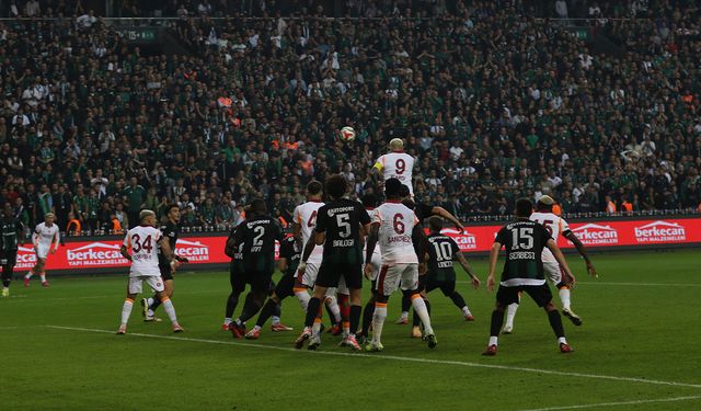 Kocaelispor evinde karşılaşan Galatasaray, ligde bu sezon ilk kez yenildi