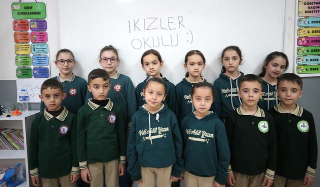 Öğretmenleri bile karıştırıyor: Muş'taki okulda 21 ikiz eğitim görüyor