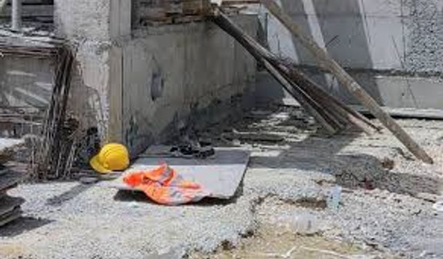 Batman'da üzerlerine beton moloz düşen 1 işçi hayatını kaybetti, 1 işçi yaralandı