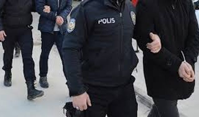 Sakarya'daki yasaklı madde operasyonunda 4 zanlı yakalandı