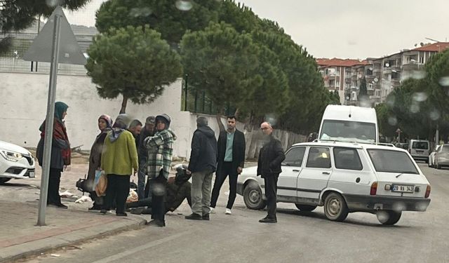 Motosiklet ve otomobilin karıştığı kazada 1 kişi yaralandı