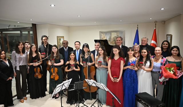 Brüksel'de "Türkiye'nin Genç Yetenekleri" yıl sonu konseri düzenlendi