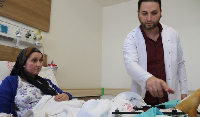 Üç çocuk annesi fabrika işçisinin parçalanan bacakları ampute edilmekten kurtarıldı