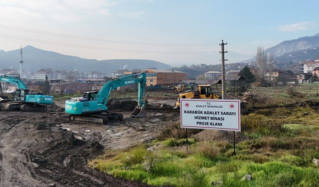 Adalet Sarayı için ilk kazma vuruldu