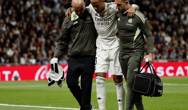 Real Madrid'de Eder Militao, 4 ay sahalardan uzak kalacak